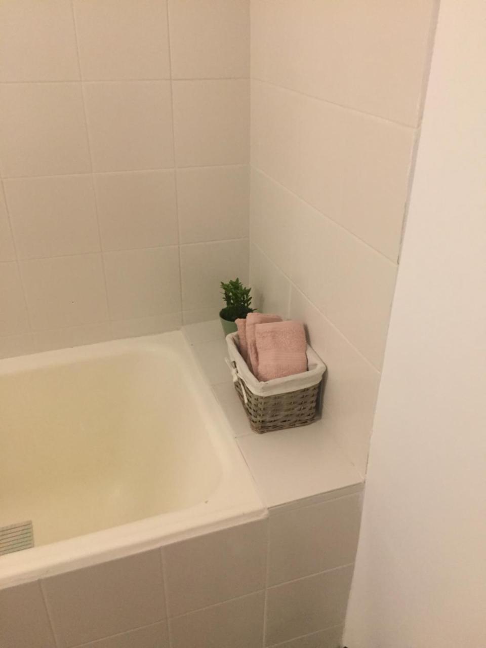 Marcy Studio Apartment Bukares Bagian luar foto