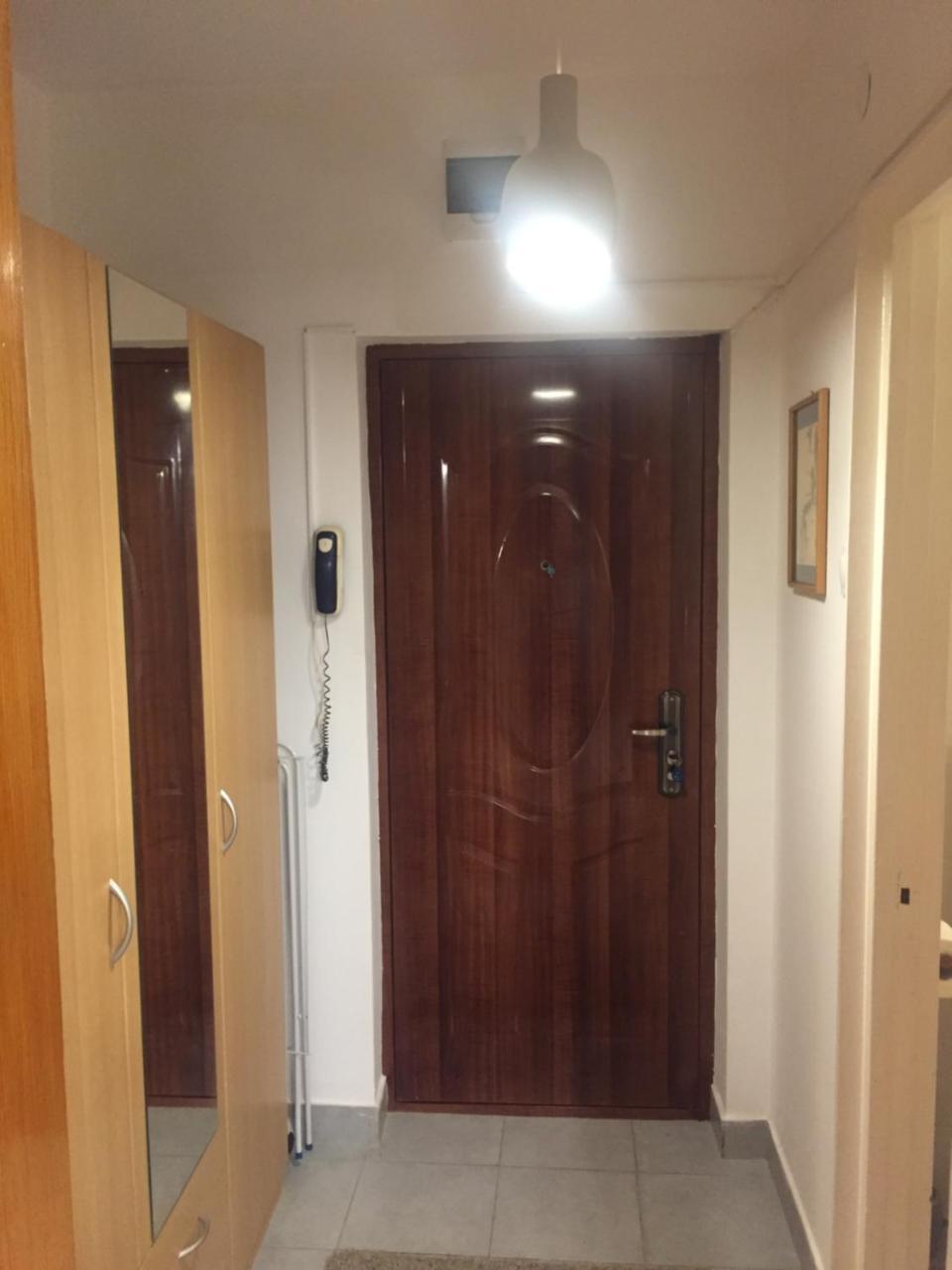 Marcy Studio Apartment Bukares Bagian luar foto